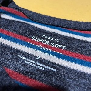 Torrid long sleeve shirt